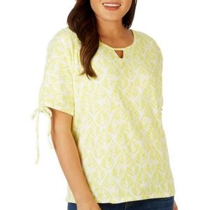 NWT Woman's Leaf Print Keyhole Neck Top Size Small